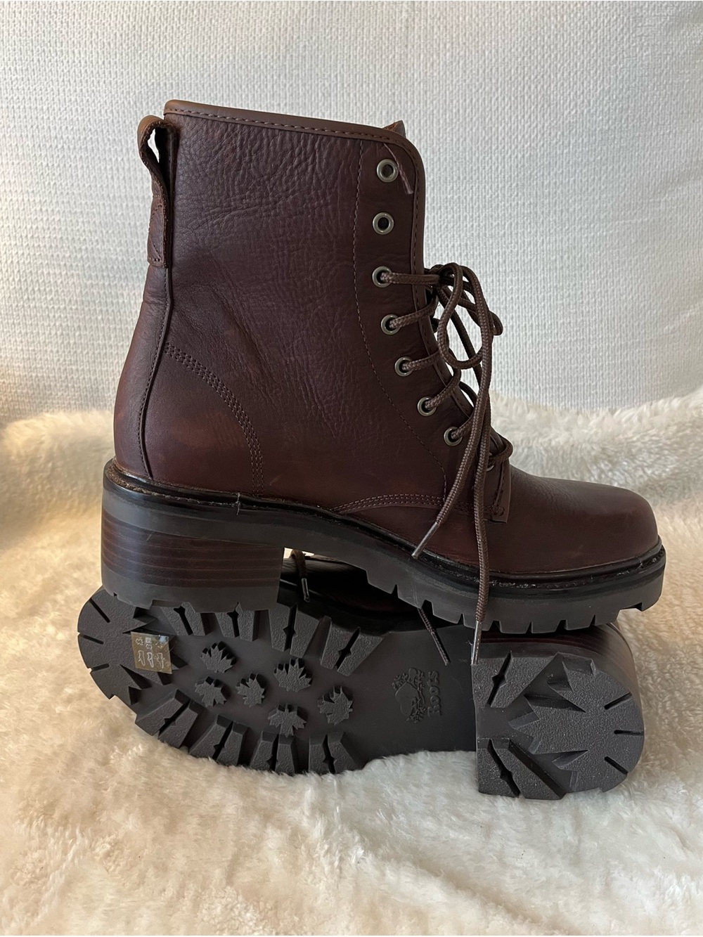 Combat Style Roots Women’s Dark Brown Leather Lace-Up Boots Size 10